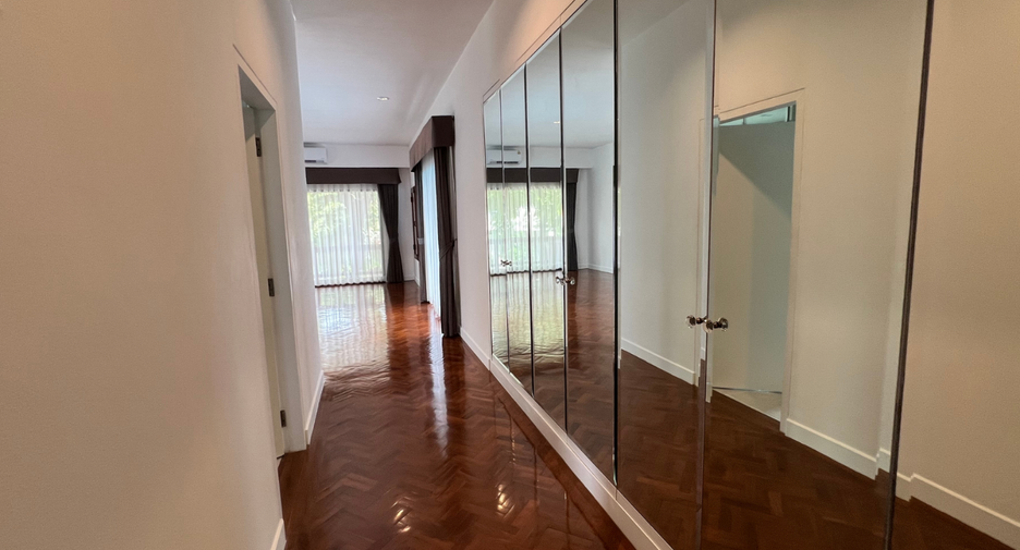 For sale そして for rent 5 ベッドルーム house in Pak Kret, Nonthaburi