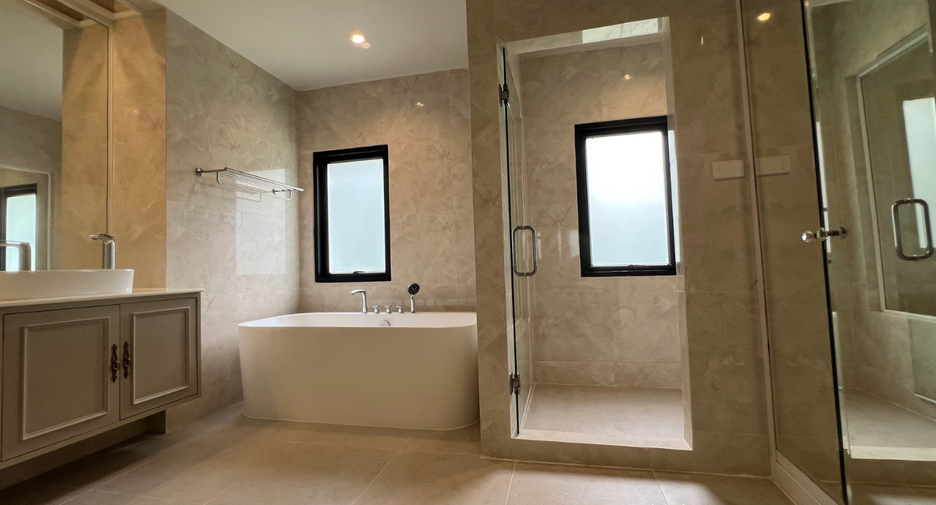 For sale そして for rent 5 ベッドルーム house in Pak Kret, Nonthaburi