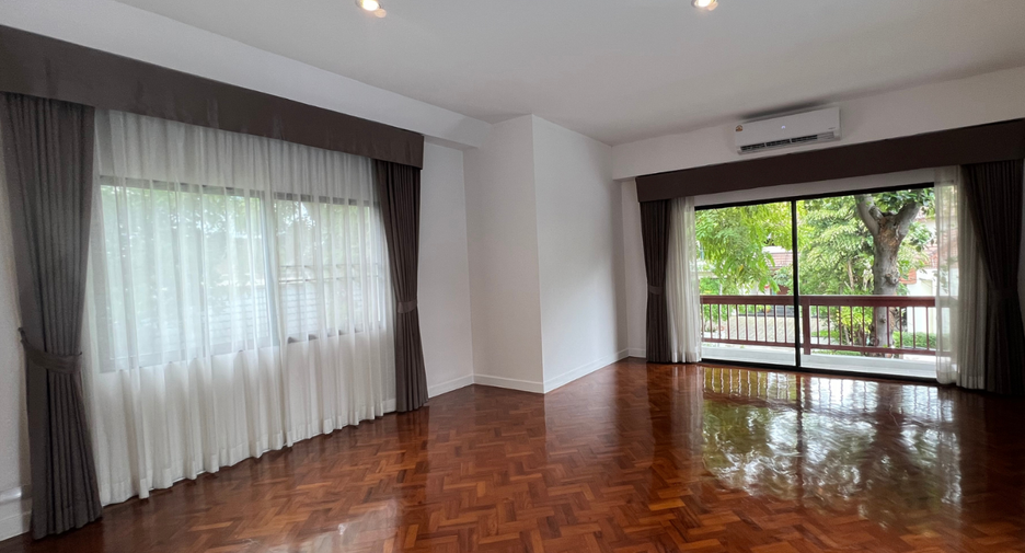 For sale そして for rent 5 ベッドルーム house in Pak Kret, Nonthaburi