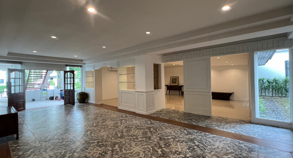 For sale そして for rent 5 ベッドルーム house in Pak Kret, Nonthaburi