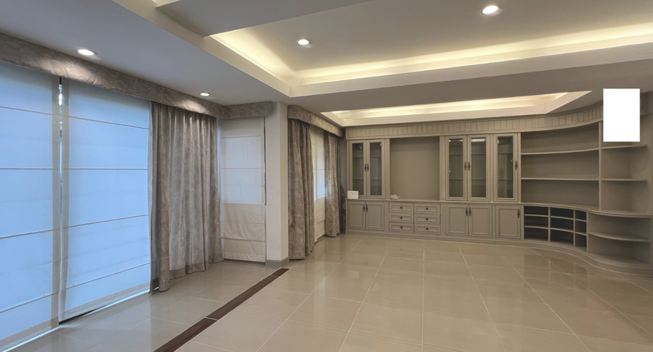 For sale そして for rent 5 ベッドルーム house in Pak Kret, Nonthaburi