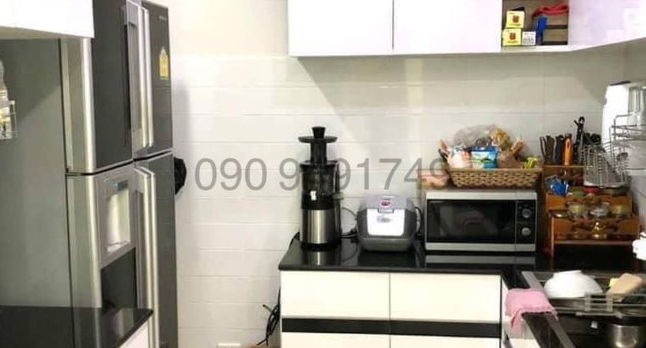 For sale 2 bedrooms condo in Watthana, Bangkok