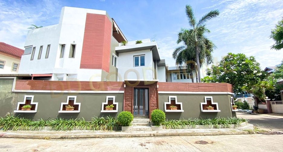 For rent 5 Beds house in Min Buri, Bangkok
