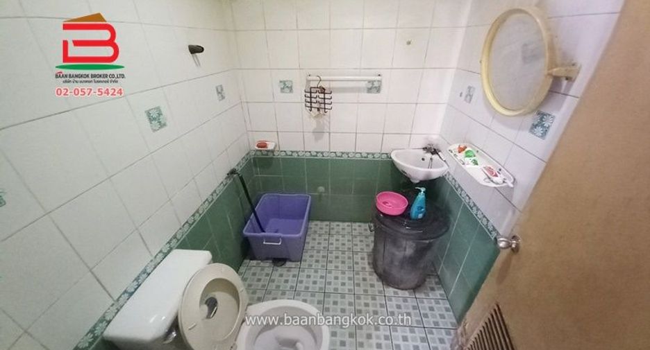 For sale 2 bedrooms townhouse in Lat Lum Kaeo, Pathum Thani
