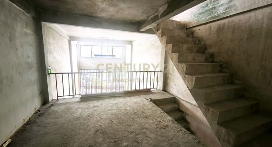 For sale retail Space in Bang Sue, Bangkok
