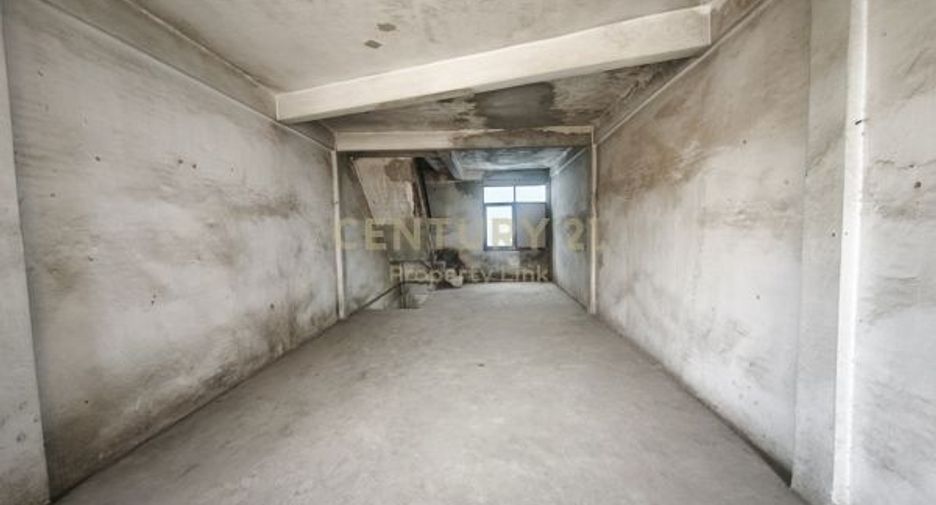 For sale retail Space in Bang Sue, Bangkok