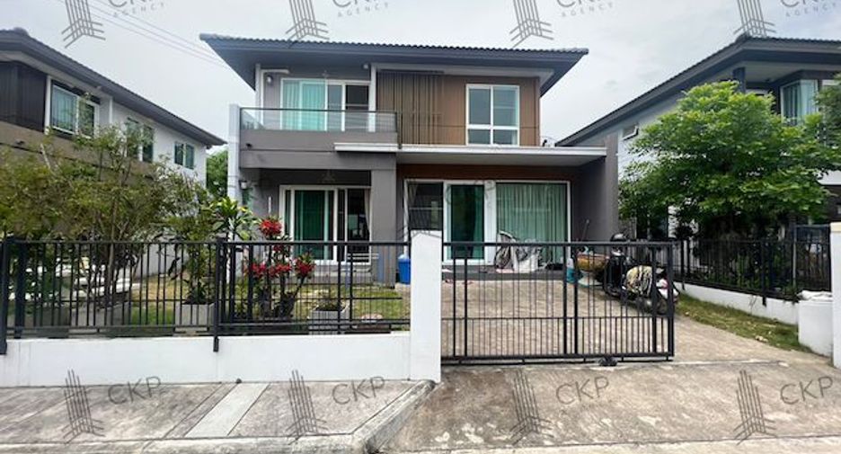 For sale 4 Beds house in Krathum Baen, Samut Sakhon