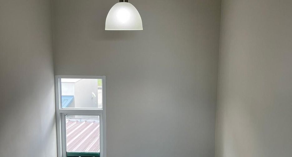 For rent 3 bedrooms house in Saraphi, Chiang Mai