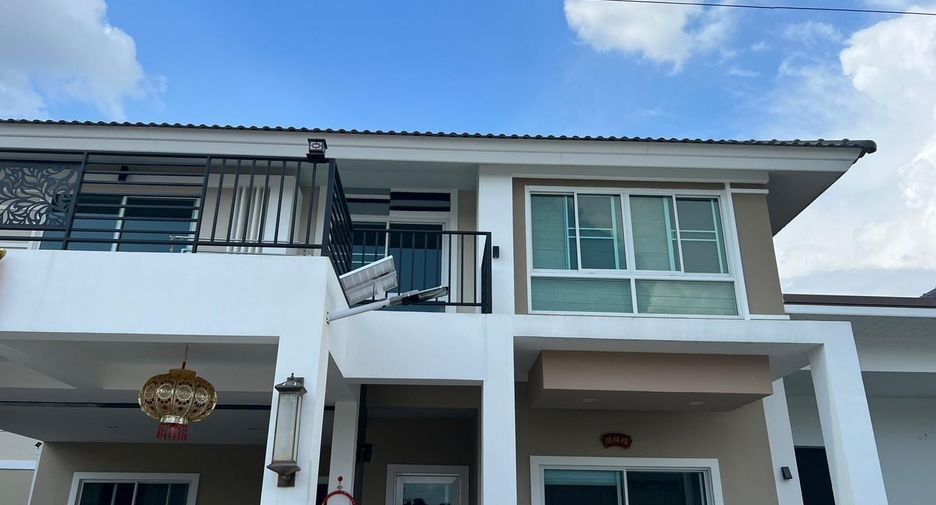 For rent 3 bedrooms house in Saraphi, Chiang Mai