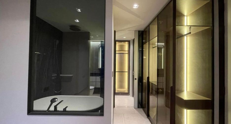 For rent and for sale 1 bed condo in Watthana, Bangkok