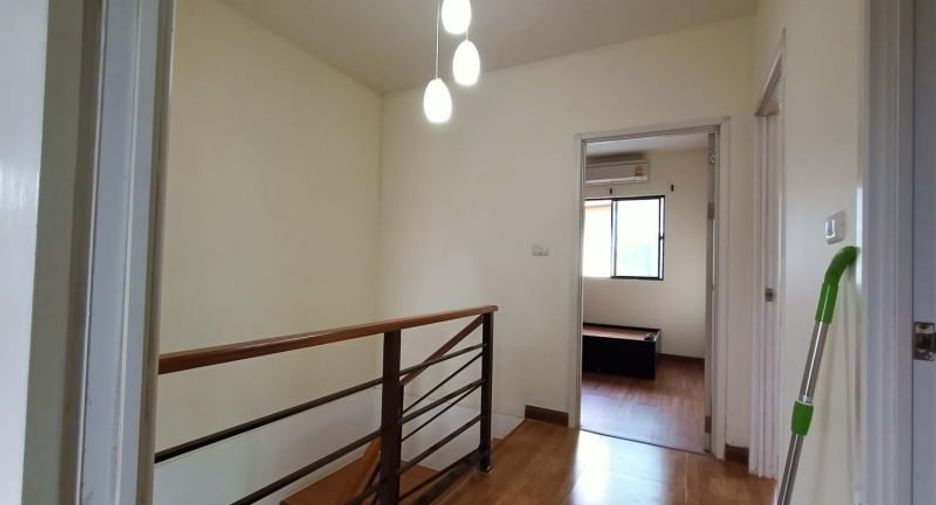 Haus zur Miete mit 3 Zimmer in Suan Luang, Bangkok