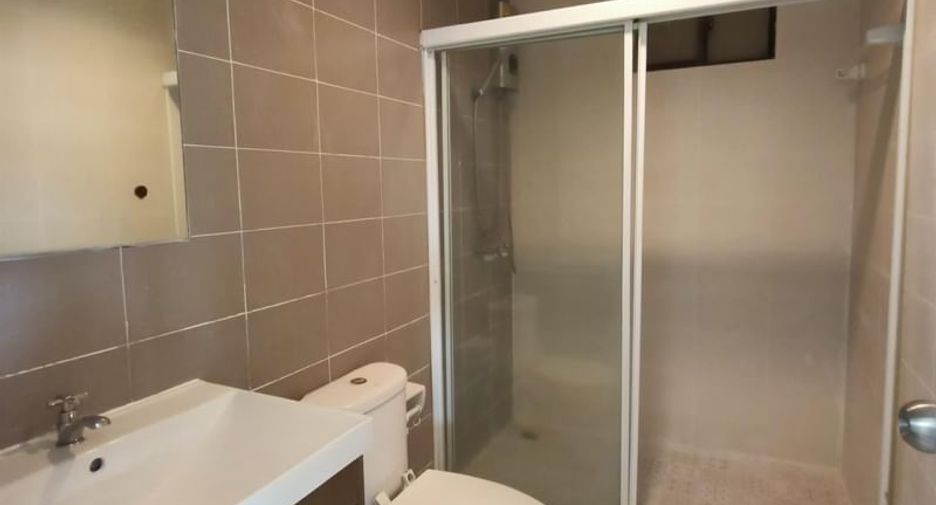 Haus zur Miete mit 3 Zimmer in Suan Luang, Bangkok