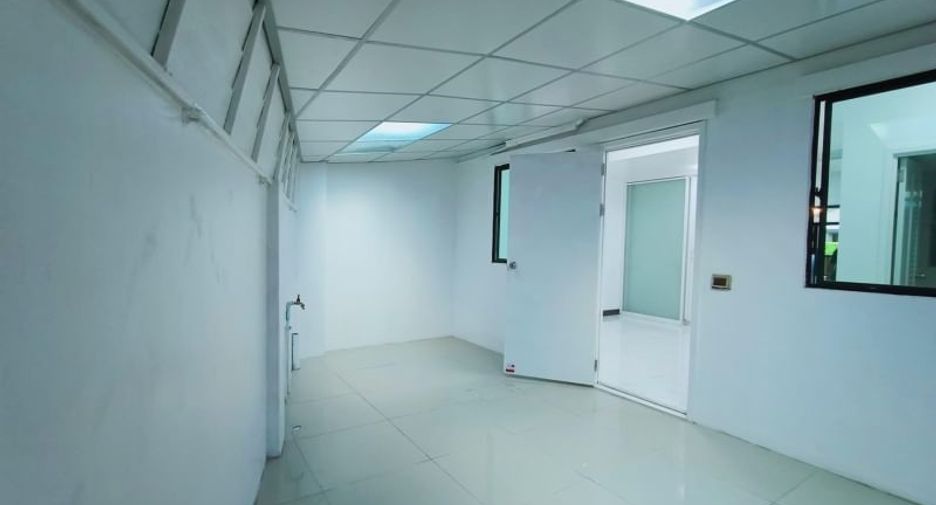 Haus zur Miete mit 3 Zimmer in Suan Luang, Bangkok