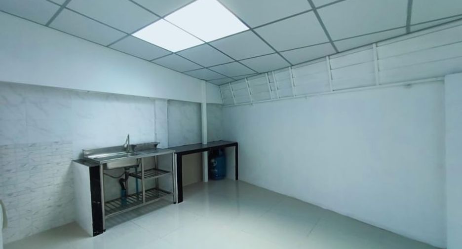 Haus zur Miete mit 3 Zimmer in Suan Luang, Bangkok