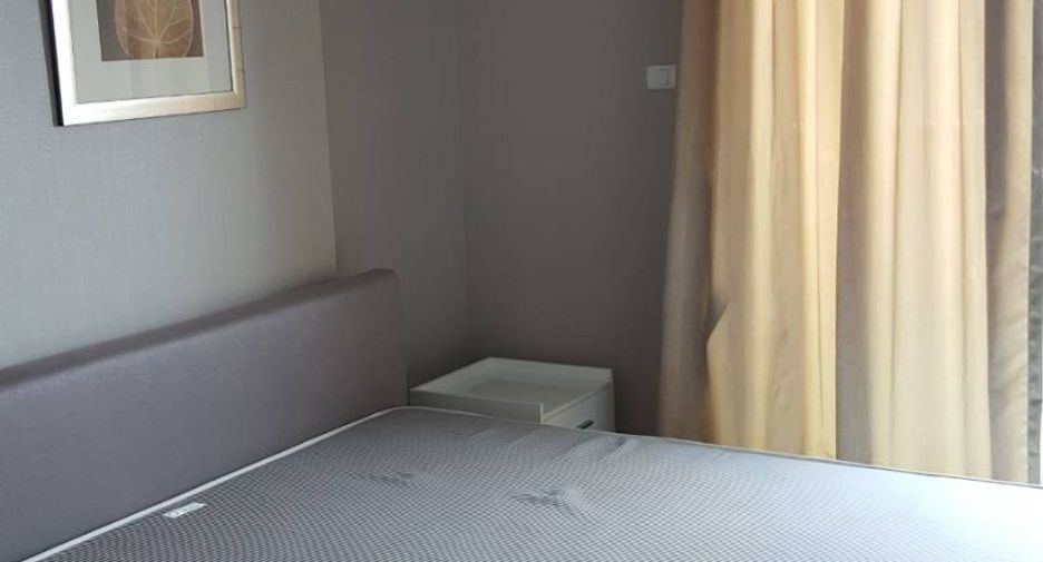 For rent そして for sale 3 ベッドルーム condo in Huai Khwang, Bangkok