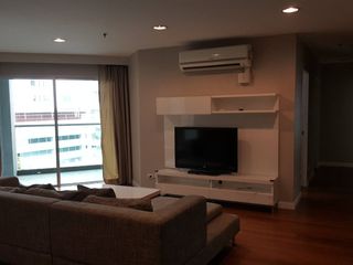For rent and for sale 3 bedrooms condo in Huai Khwang, Bangkok