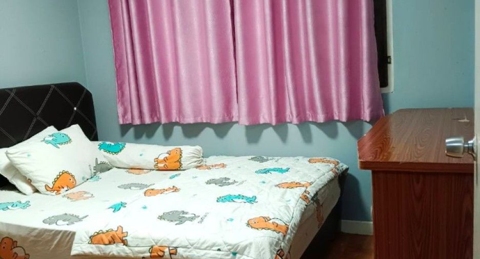 For sale 3 Beds townhouse in Nakhon Chai Si, Nakhon Pathom