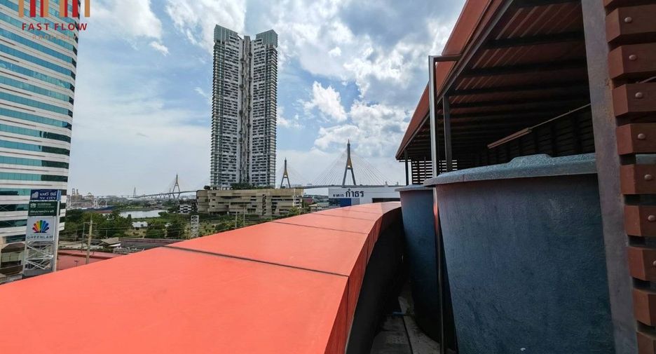 For sale 5 bedrooms retail Space in Yan Nawa, Bangkok