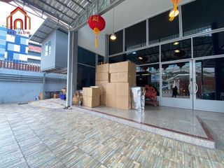 出售 5 卧室 商业空间 在 Yan Nawa, 曼谷
