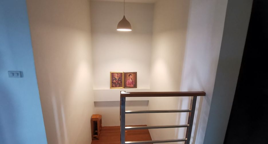 À vendre 4 chambres maison à Bang Kapi, Bangkok