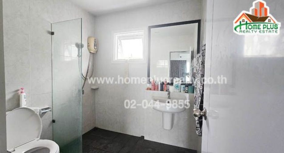 À vendre 3 chambres maison à Bang Bua Thong, Nonthaburi