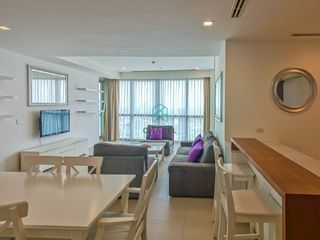 Condo en alquiler de 2 habitaciones en Sathon, Bangkok