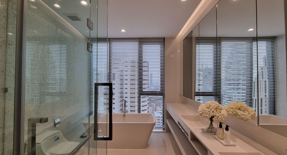 For rent and for sale 2 bedrooms condo in Khlong Toei, Bangkok