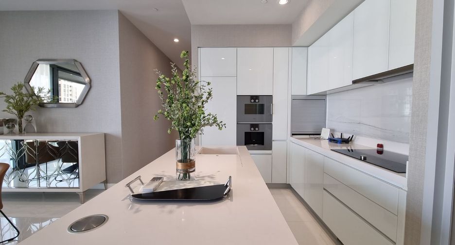 For rent and for sale 2 bedrooms condo in Khlong Toei, Bangkok