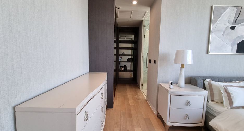 For rent and for sale 2 bedrooms condo in Khlong Toei, Bangkok