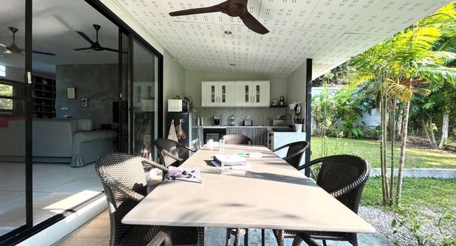 For sale 7 bedrooms villa in Mueang Krabi, Krabi