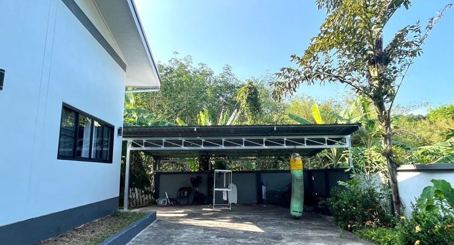 For sale 7 bedrooms villa in Mueang Krabi, Krabi