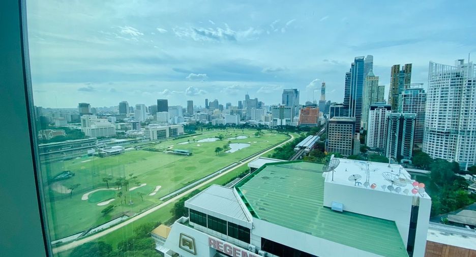 Condo en alquiler de 3 habitaciones en Pathum Wan, Bangkok