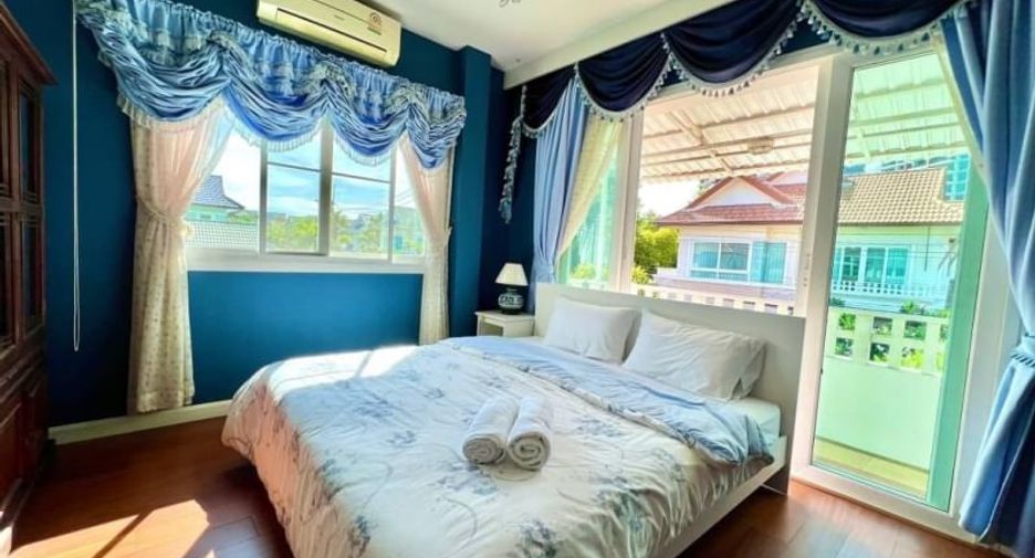 For sale 7 bed villa in Mueang Chon Buri, Chonburi