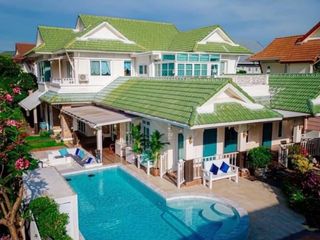 For sale 7 Beds villa in Mueang Chon Buri, Chonburi