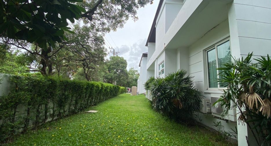 Haus zur Miete und zum Kauf mit 7 Zimmer in Bang Phli, Samut Prakan