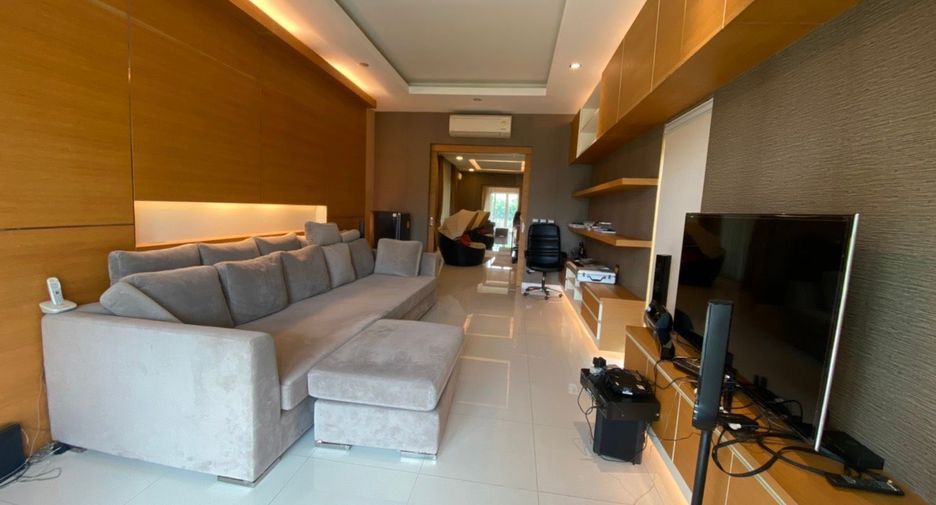 Haus zur Miete und zum Kauf mit 7 Zimmer in Bang Phli, Samut Prakan