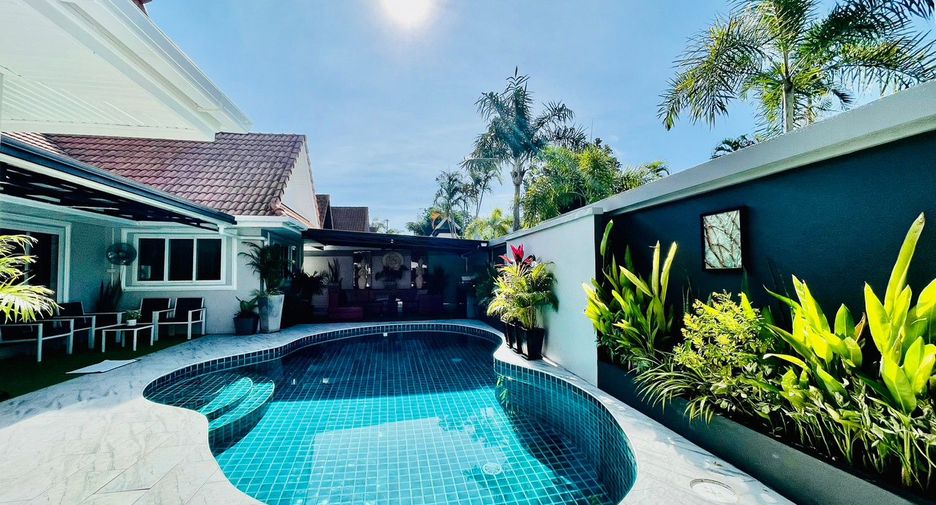 Villa en alquiler y en venta de 3 habitaciones en Bang Lamung, Chonburi