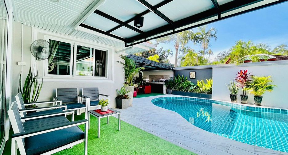 Villa en alquiler y en venta de 3 habitaciones en Bang Lamung, Chonburi
