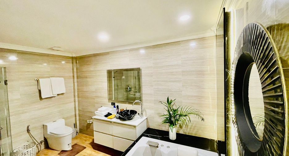Villa en alquiler y en venta de 3 habitaciones en Bang Lamung, Chonburi