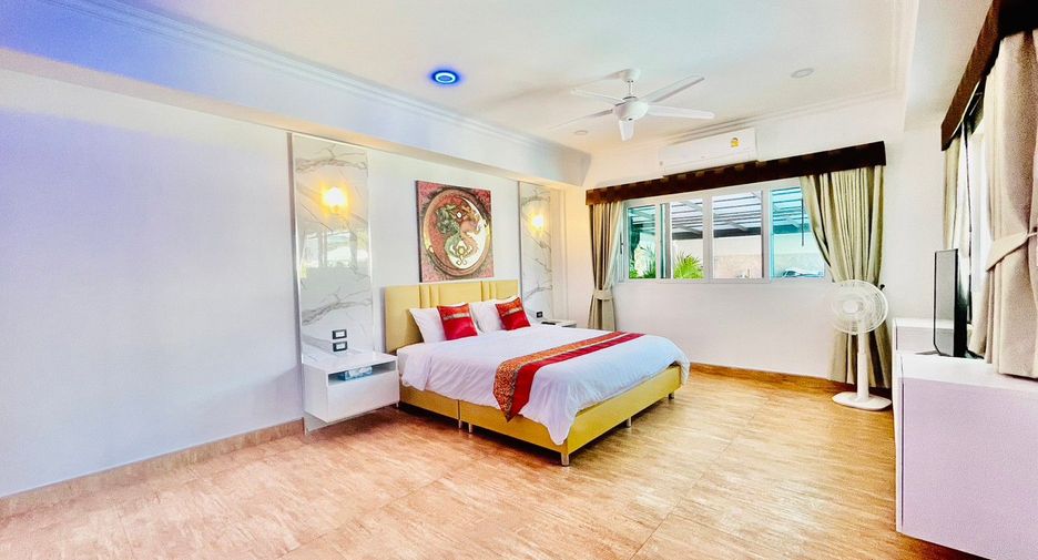 Villa en alquiler y en venta de 3 habitaciones en Bang Lamung, Chonburi