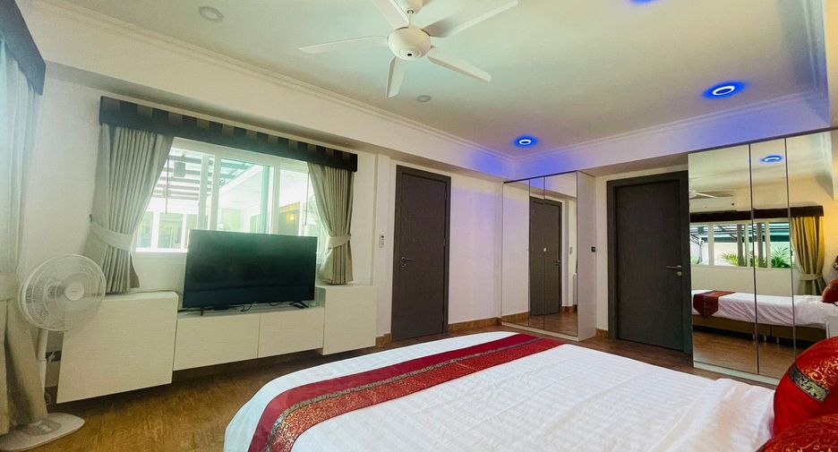 Villa en alquiler y en venta de 3 habitaciones en Bang Lamung, Chonburi