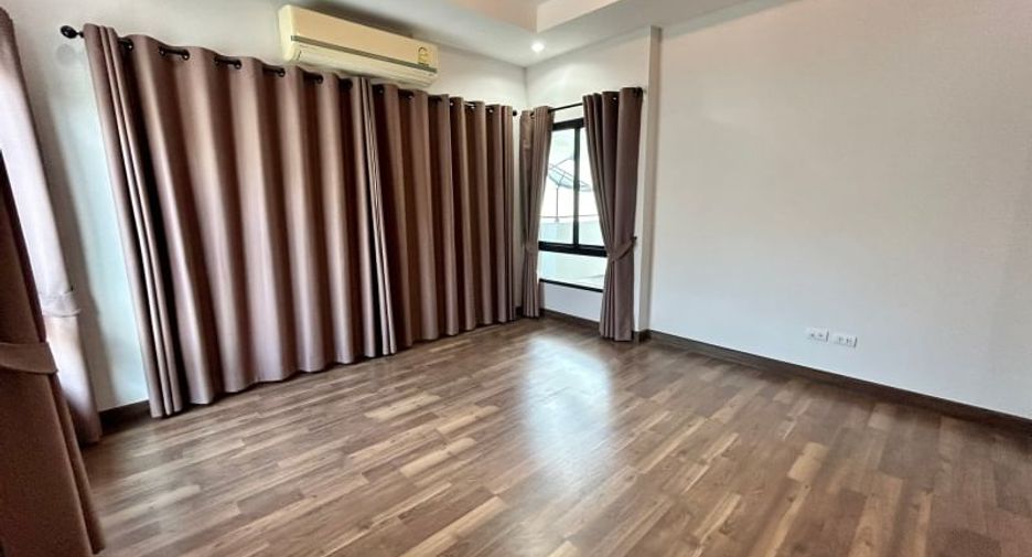 For rent 3 bed house in Si Racha, Chonburi