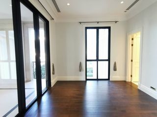 Wohnung zum Kauf mit 3 Zimmer in Pathum Wan, Bangkok