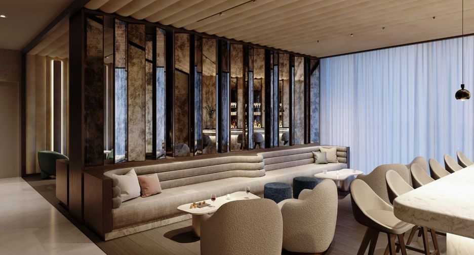 For sale 2 ベッドルーム condo in Pathum Wan, Bangkok