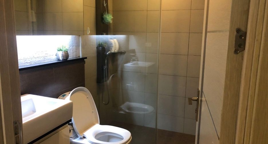 For rent 2 bedrooms condo in Bang Lamung, Chonburi