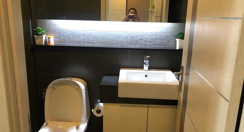 For rent 2 bedrooms condo in Bang Lamung, Chonburi
