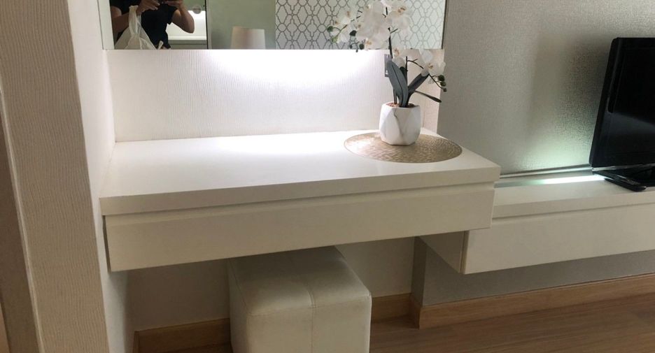 For rent 2 bedrooms condo in Bang Lamung, Chonburi