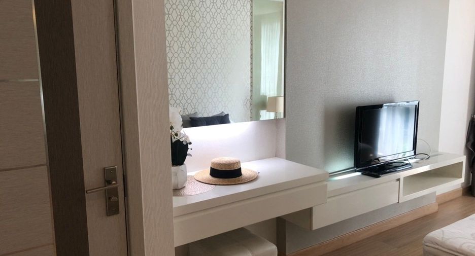 For rent 2 bedrooms condo in Bang Lamung, Chonburi