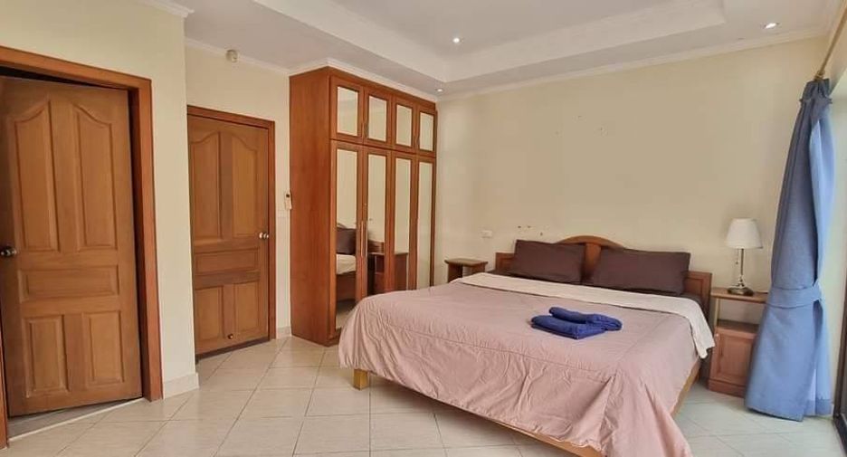 For rent 4 bedrooms house in Bang Lamung, Chonburi