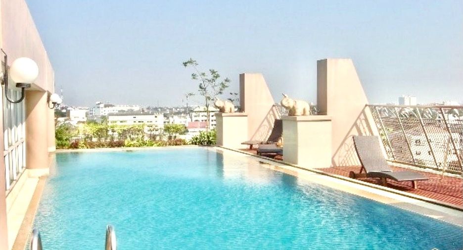 For sale 1 bed condo in Watthana, Bangkok